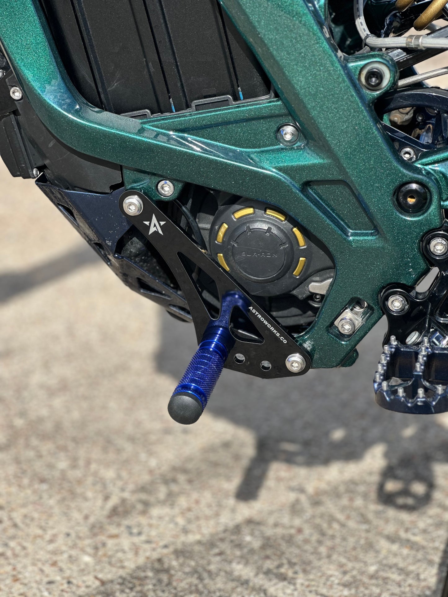 Light Bee ShiftLock