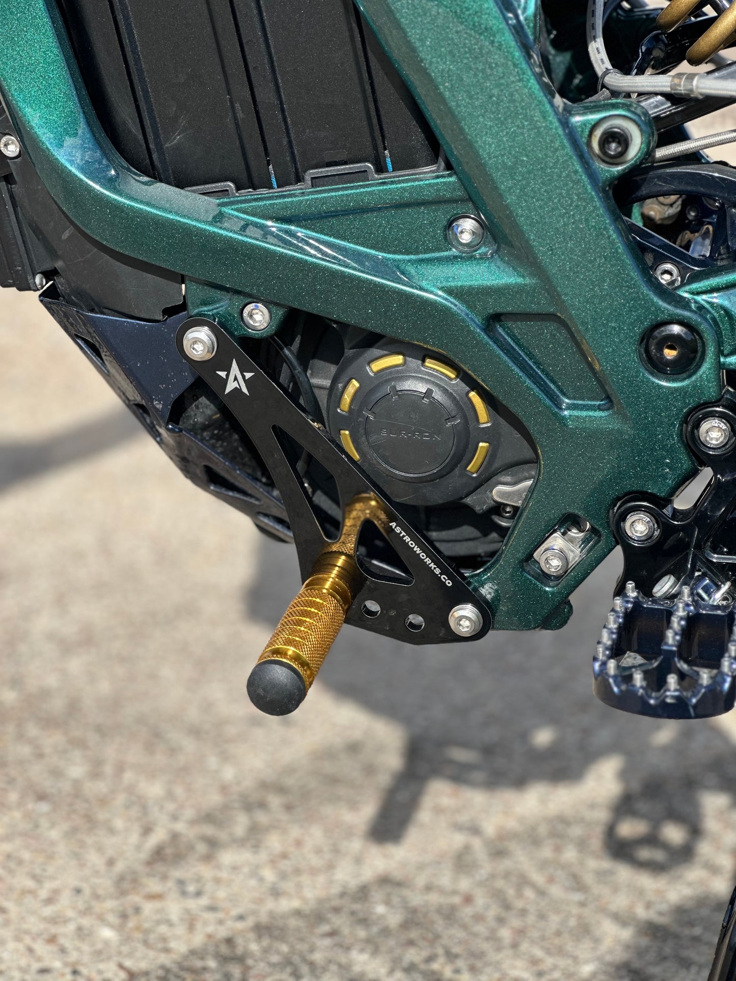 Light Bee ShiftLock