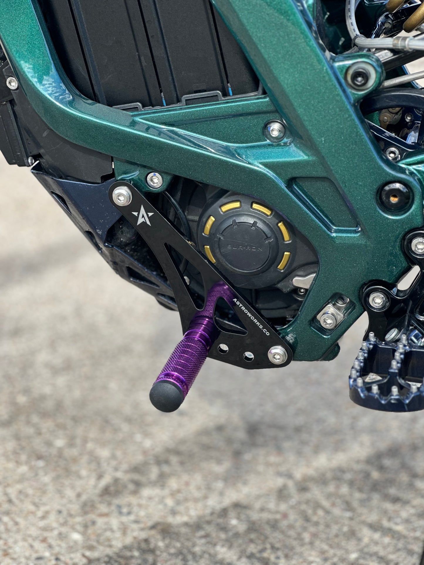 Light Bee ShiftLock